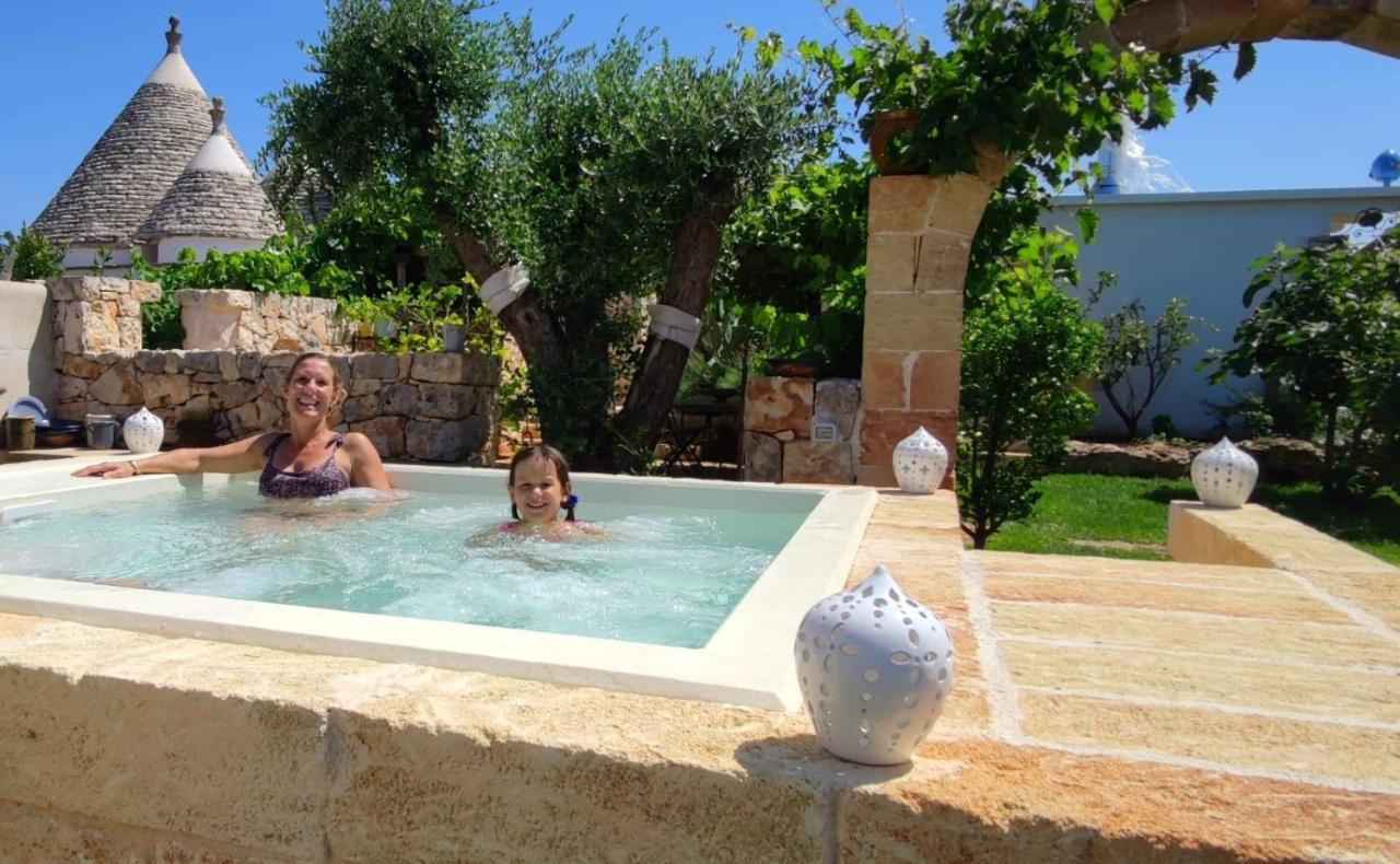 Trulli Il Geco Sognante Villa Ceglie Messapica Eksteriør billede